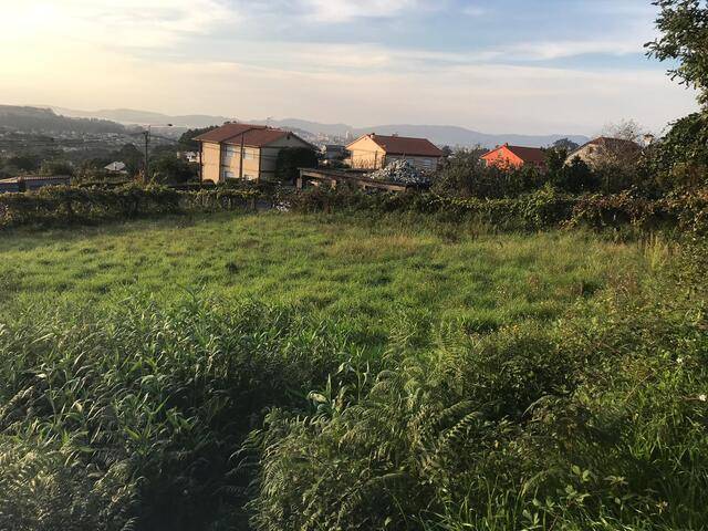 imagen 1 de Venta de terreno con buenas vistas en Bembrive (Pontevedra)