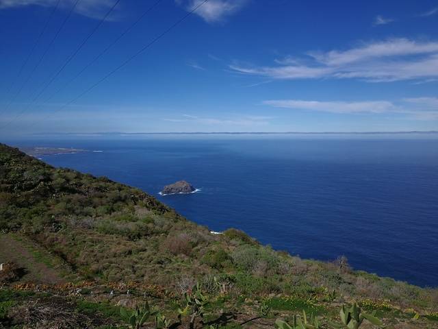 imagen 1 de Venta de finca con vistas increíbles al mar en Garachico (Tenerife)