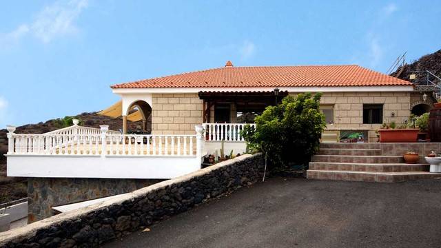 imagen 1 de Venta de casa rural de lujo en Alcala (Tenerife)