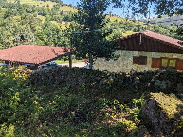 imagen 1 de Venta de casa rural en plena montaña en San pedro del Romeral (Cantabria)