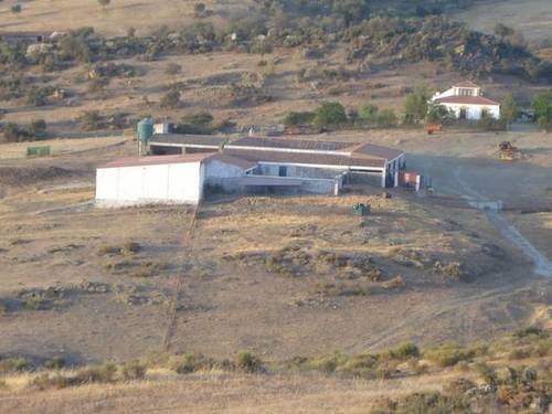imagen 2 de Venta de parcela agrícola y ganadera en Montemolin (Badajoz)