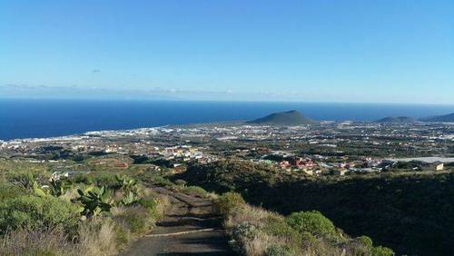 imagen 2 de Venta de parcela con vistas al mar en Candelaria (Tenerife)