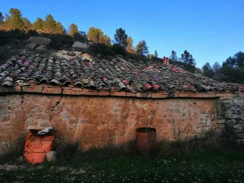 imagen 1 de Venta de finca ecológica con masía en Calaceite (Teruel)