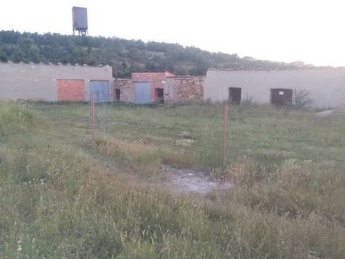 imagen 1 de Venta de terreno con corral y pajar en Escucha (Teruel)