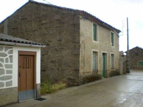 imagen 1 de Venta de casa rural en Villar de Farfón (Zamora)