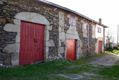 imagen 1 de Venta de casa rural en Barxela (Ourense)