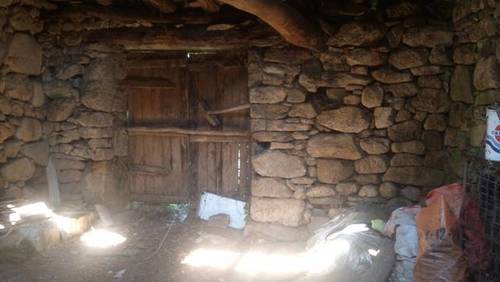 imagen 2 de Venta de casa rural a restaurar en Moreiras