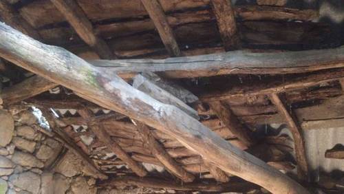 imagen 3 de Venta de casa rural a restaurar en Moreiras