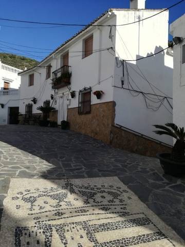 imagen 1 de venta de casa rural en salares (Málaga)