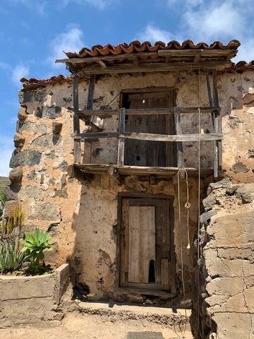 imagen 1 de Venta de casa rural a reformar en Arona (Tenerife)