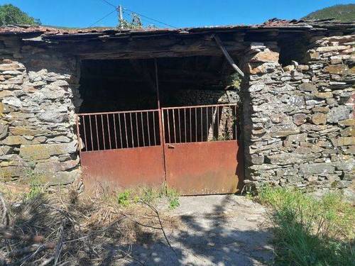 imagen 1 de Venta de casa rural Castrelo do Val (Ourense)