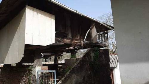 imagen 2 de Venta de casa para reformar en Oviedo