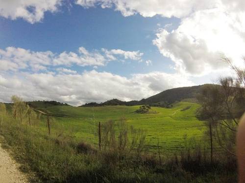 imagen 1 de CASA CORTIJO EN FINCA RÚSTICA DE 756 ha CON COTO DE CAZA Y GANADERÍA (SIERRA SUR SEVILLA)