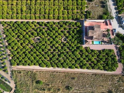 imagen 1 de Casa rústica con parcela de 9.480m2