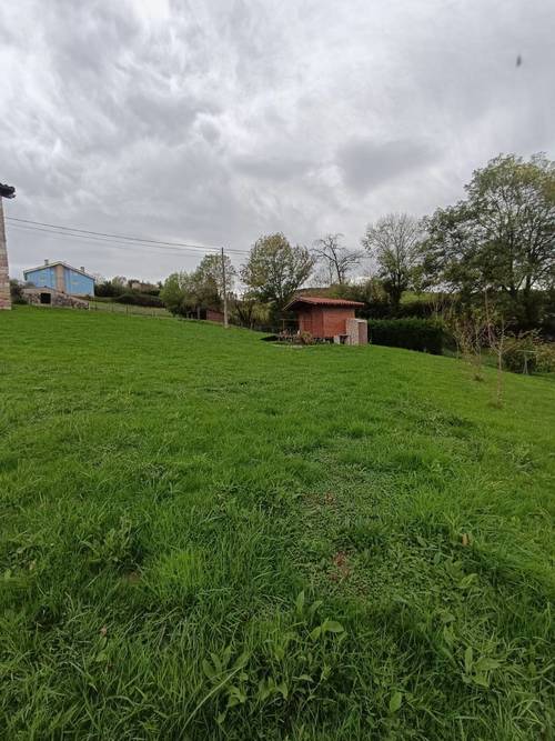 imagen 11 de Terreno edificable en Oviedo  – 2.000 m² de naturaleza, ubicación y potencial