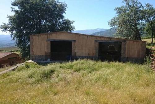 imagen 10 de Finca Rústica De 4 Hectáreas Cerca De Candeleda Con Gran Potencial.