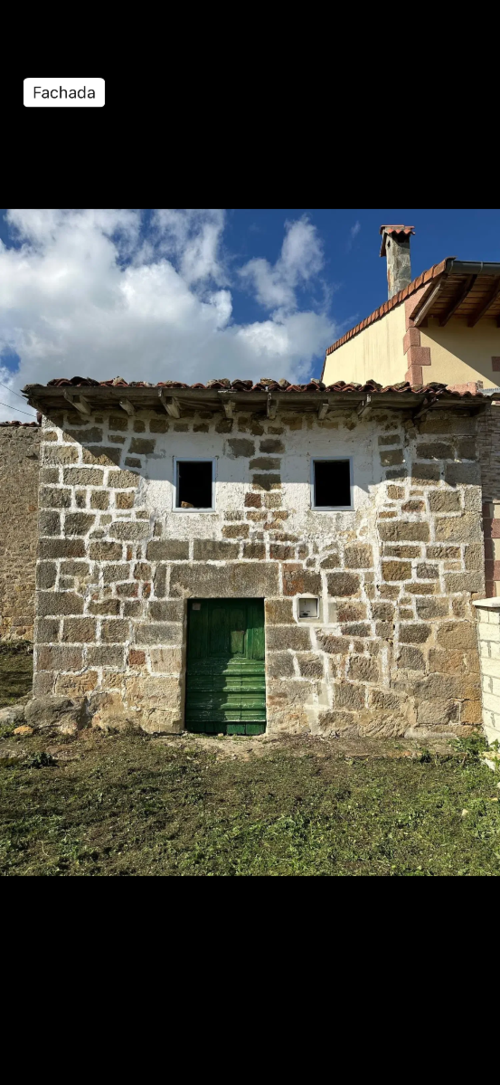 imagen 8 de Casa de pueblo de piedra con finca