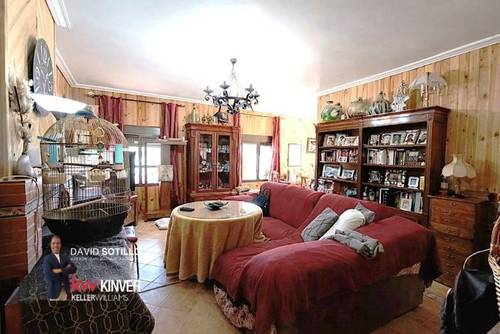 imagen 7 de Finca rústica con vivienda, olivar, frutales y autonomía energética en Andújar